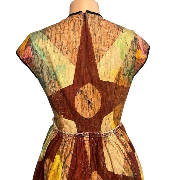 Making the Cut Award Winning Dress Southwestern Beachy Carnival - Picture 6 of 9